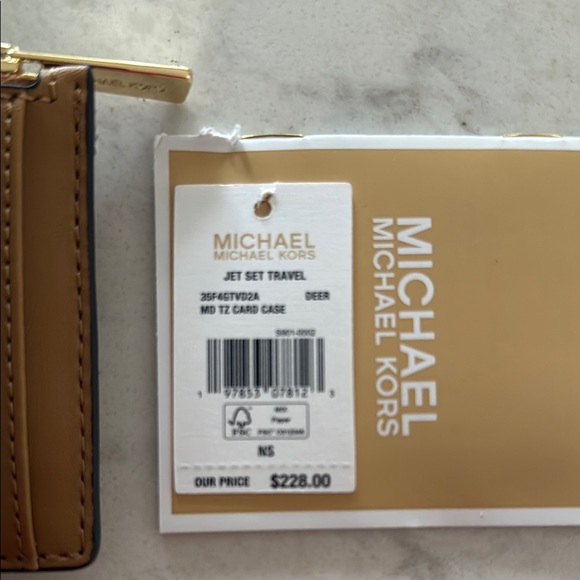 Michael Kors Jet Set Travel Medium Top-Zip Card Case - Picture 3 of 5